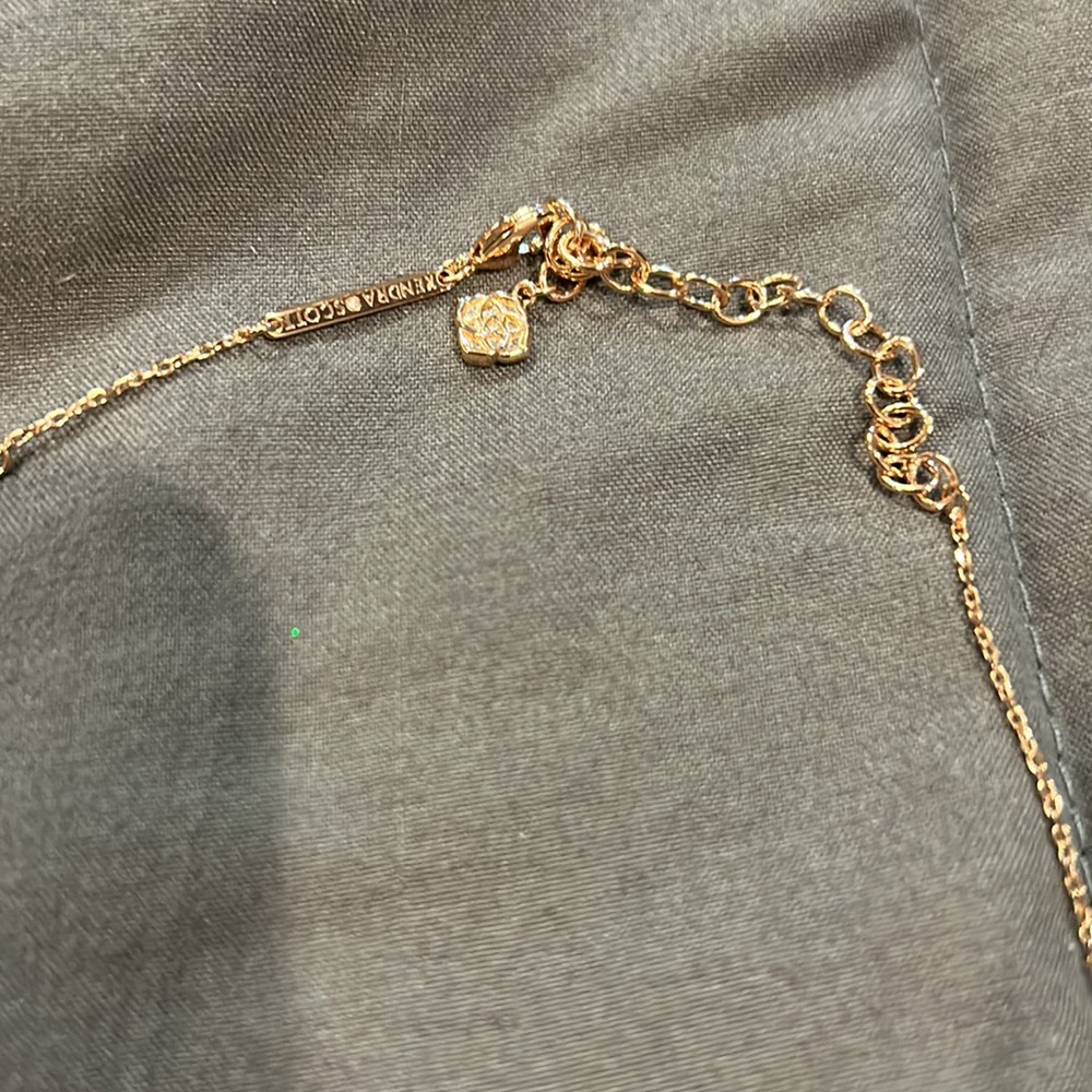 Kendra Scott necklace - Picture 3 of 3